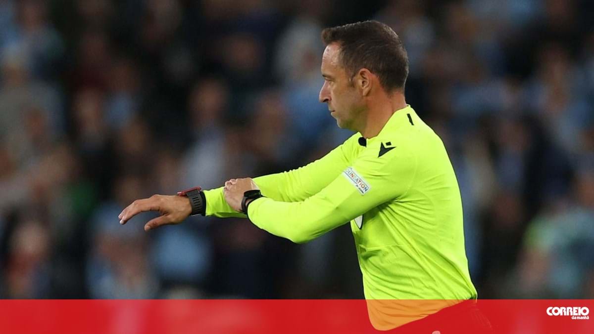 Artur Soares Dias entre os nomeados para melhor árbitro do mundo em 2023