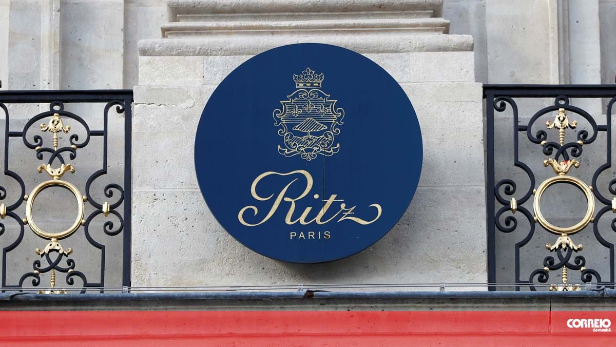 Anel de diamante de 750 mil euros dado como roubado encontrado dentro de aspirador no Hotel Ritz em Paris