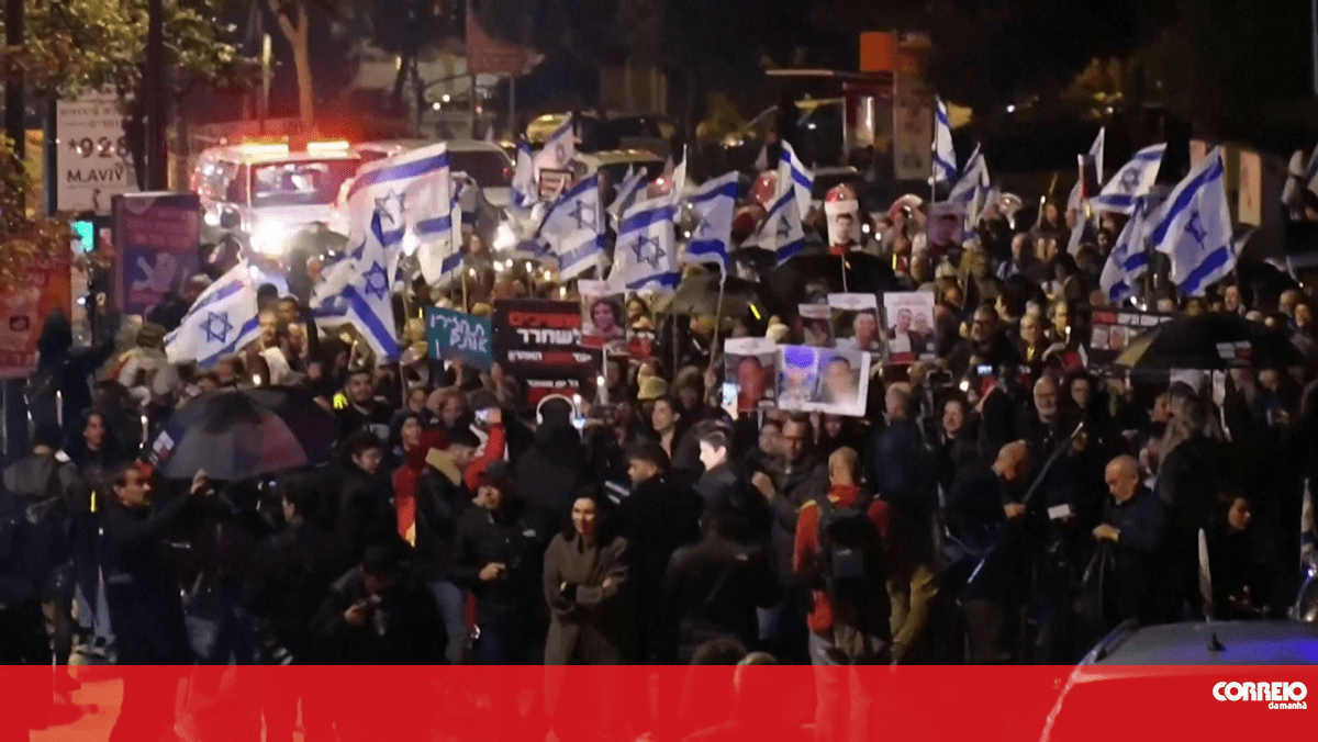 Manifestantes exigem libertação imediata de reféns do Hamas em Jerusalém