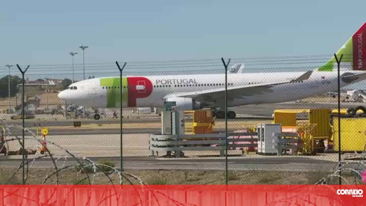 Passageiros bêbedos dentro de voo atacam PSP no Aeroporto de Lisboa