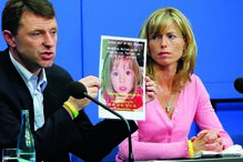 Pai de Madeleine McCann diz que foi 'perseguido' e que os 'media interferiram na investigação' do desaparecimento da filha