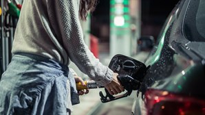 Impostos levam mais de 50% do preço da gasolina 