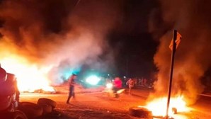 Nove pessoas morrem em incêndio num assentamento de "sem terra" no Brasil