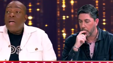 Comentadores do ‘Noite das Estrelas’ reagem à entrevista que Luciana Abreu deu a contar como esqueceu Moura Caetano 
