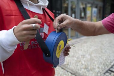 Liga Contra Cancro lamenta impasse nos rastreios a cancro do pulmão, estômago e próstata