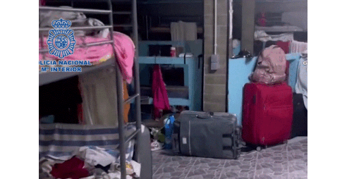 Vítimas viviam numa cave em condições desumanas