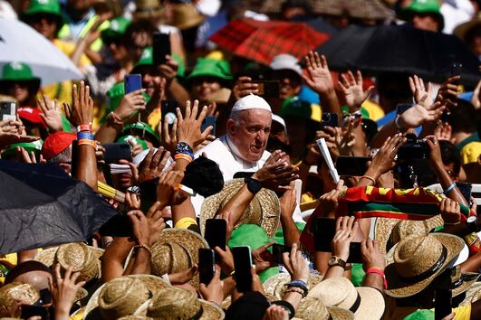 2023-12-29_14_23_38 2023-08-06T153634Z_905315712_RC2FI2AXYCQ2_RTRMADP_3_POPE-PORTUGAL.JPG