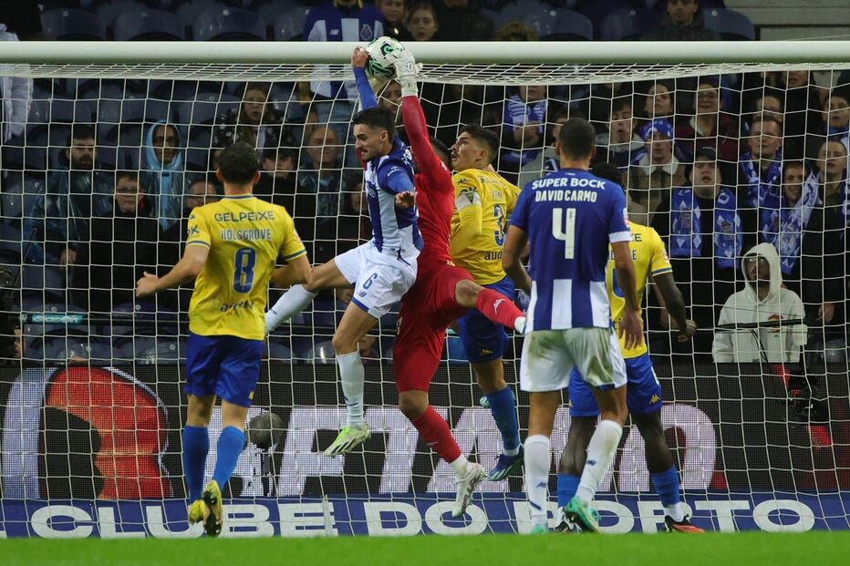 Estoril derrotou o FC Porto há cerca de um mês