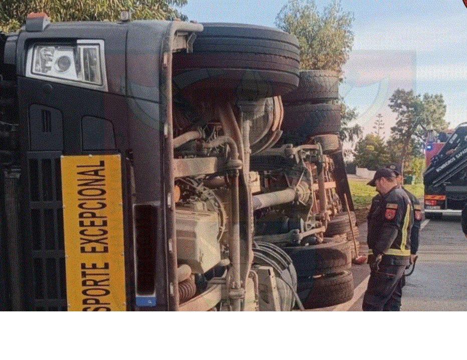 Despiste de camião em Setúbal	