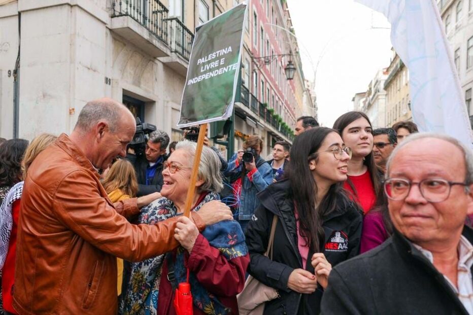 PCP e BE juntam-se a manifestação por cessar-fogo imediato e 