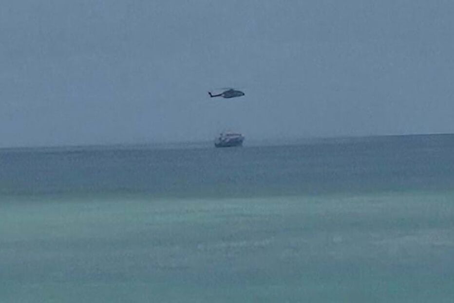 Helicóptero da Força Aérea para transportar a vítima para o hospital.