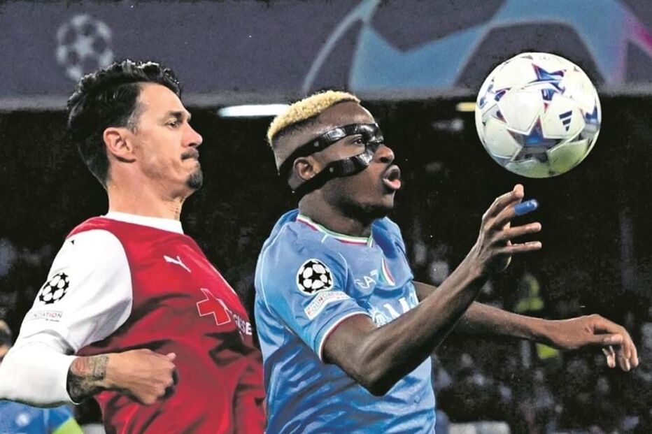 José Fonte tentou impor-se, mas Victor Osimhen saiu por cima do duelo de ontem