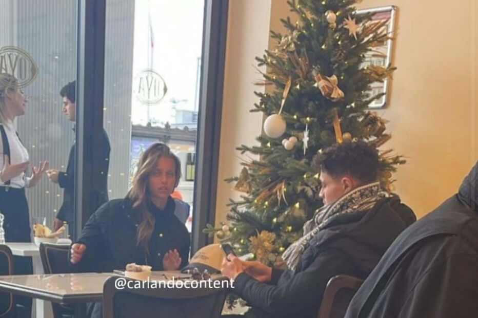 Atriz portuguesa com Lando Norris num restaurante em Monte Carlo