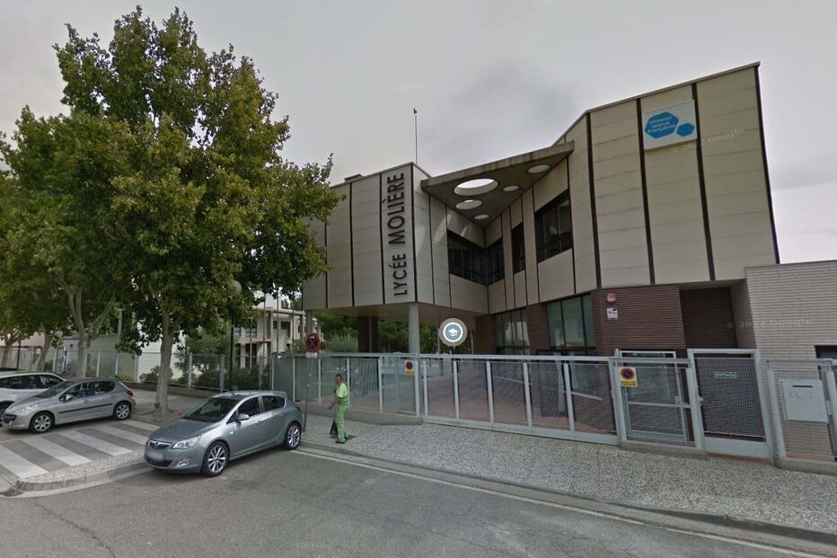 Lycée français Molière em Saragoça