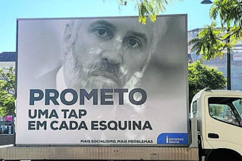 Cartaz circulou em Lisboa