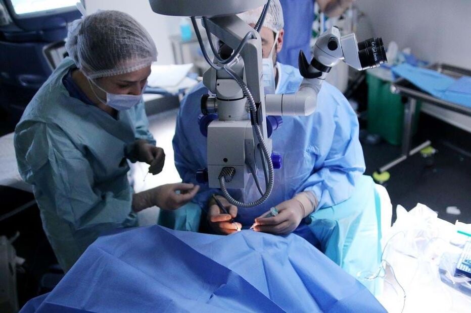 Cirurgia às cataratas