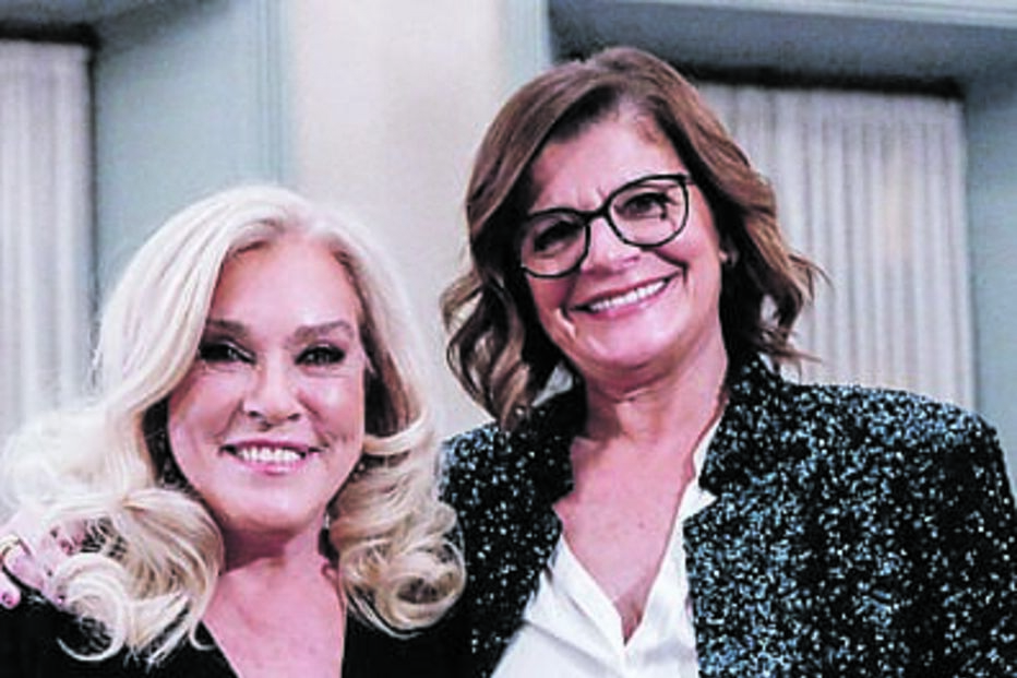 Ao lado de Júlia Pinheiro 