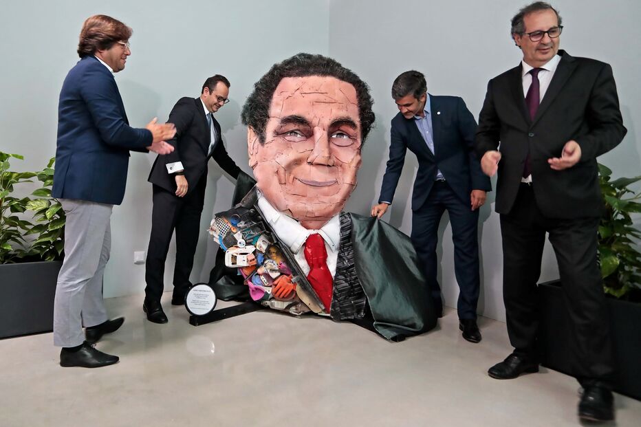 2023-12-21_12_56_25 Escultura_2_João Vasconcelos_Leiria.jpg