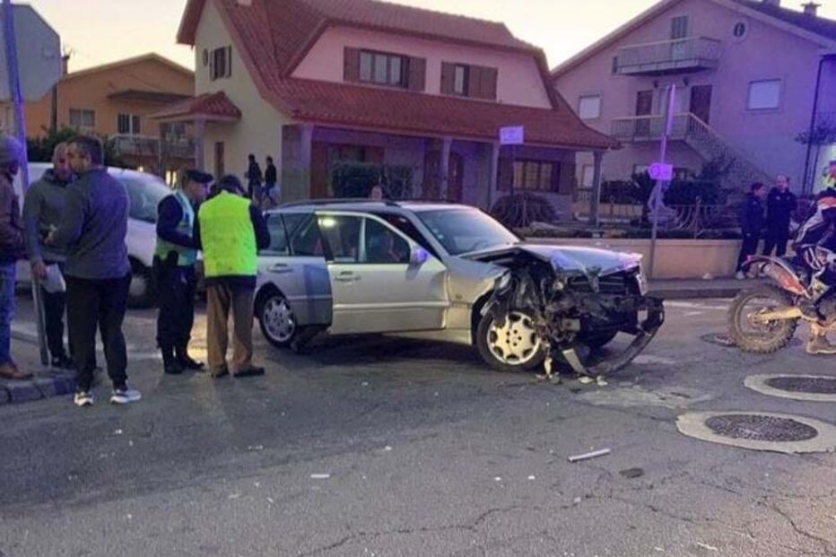 Dois feridos em colisão rodoviária em Felgueiras
