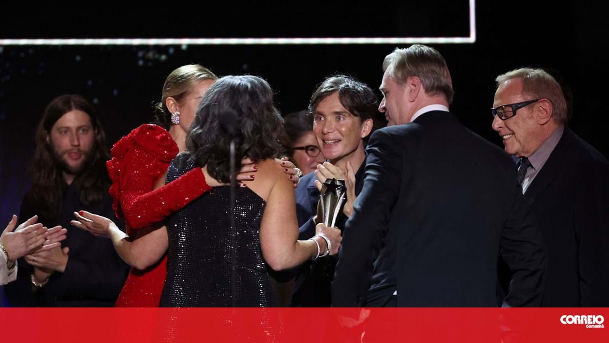 "Oppenheimer" domina noite dos Critics Choice Awards com oito estatuetas douradas