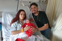 Ayla Santos nasceu com 3,700 kg, à 01h00, e é o primeiro filho de Diana Rodrigues e Wynde Santos