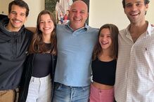 Nuno Graciano com os filhos, Tomás, Matilde, Maria e Gonçalo