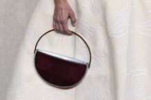 Pormenores do vestido de Gillian Anderson