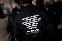 Protesto das forças de segurança junta centenas diante do Palácio de Belém