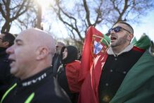 Protesto das forças de segurança junta centenas diante do Palácio de Belém