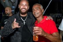 2024-01-30_21_28_51 Neymar com o ex-jogador Romario.JPG