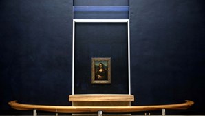 Museu do Louvre estuda melhoria de condições da exposição de Mona Lisa em Paris