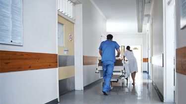 Candidatos presidenciais criticam estado do SNS 