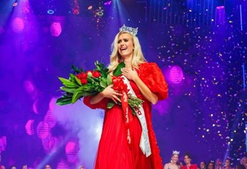 Piloto da Força Aérea faz história: primeira a participar e a vencer no  concurso de Miss América - Mundo - Correio da Manhã