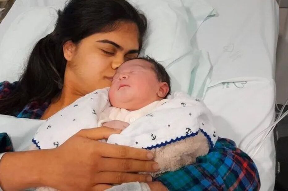 Samuel nasceu às 12h37. É filho de Tamyres e Raíss. 