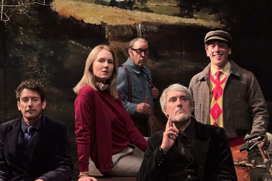 Uma comédia sobre dar e receber, roubar e burlar...