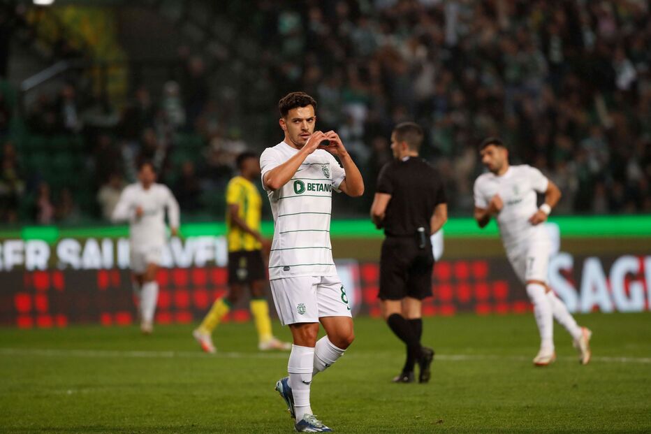 Pote bisa nos primeiros minutos da partida