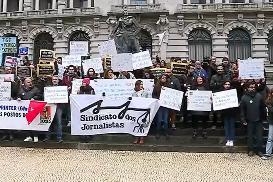 Jornalistas da Global Media unidos em protesto no Porto e em Lisboa