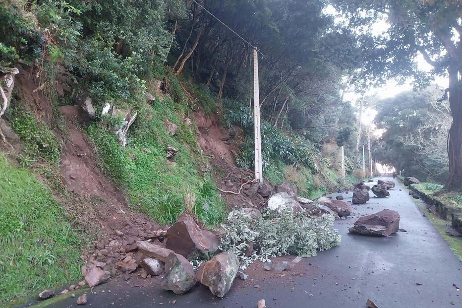 Sismo de magnitude 4.5 na escala de Richter sentido na Ilha Terceira