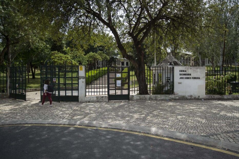 Escola José Gomes Ferreira