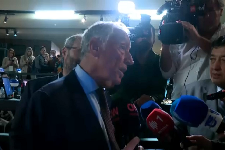 Marcelo quer transparência nos media