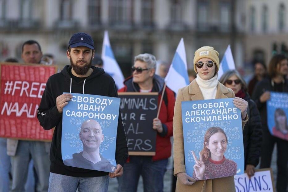 Manifestantes participam no protesto pela 