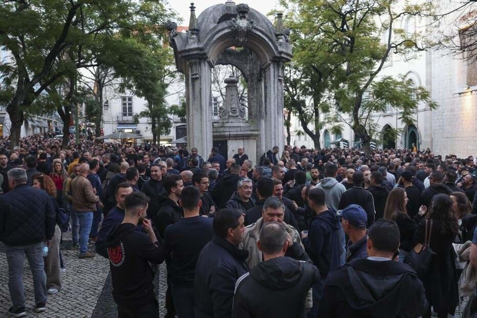 Milhares de polícias nas ruas de Lisboa exigem suplemento de risco