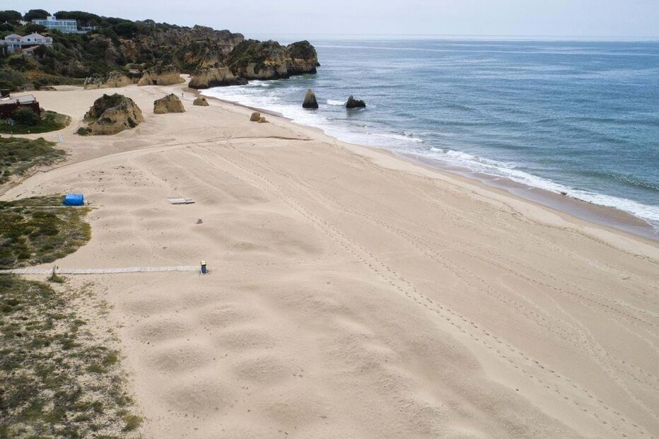 Praia dos Três Irmãos, Portimão