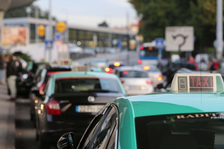 Táxis (Imagem de arquvio)