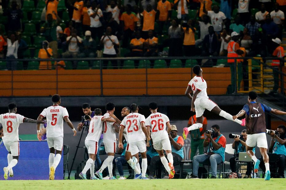 Jogadores de Cabo-Verde festejam golo na CAN