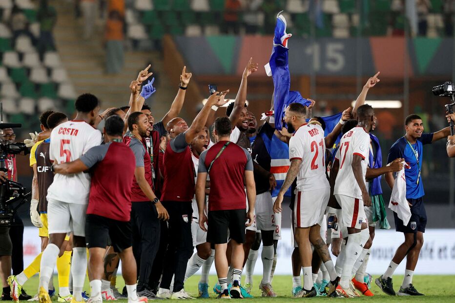 Jogadores de Cabo-Verde festejam vitória na CAN