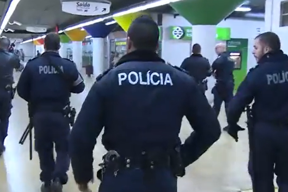 Polícias e militares perderam até 22,8% do poder de compra desde 2011