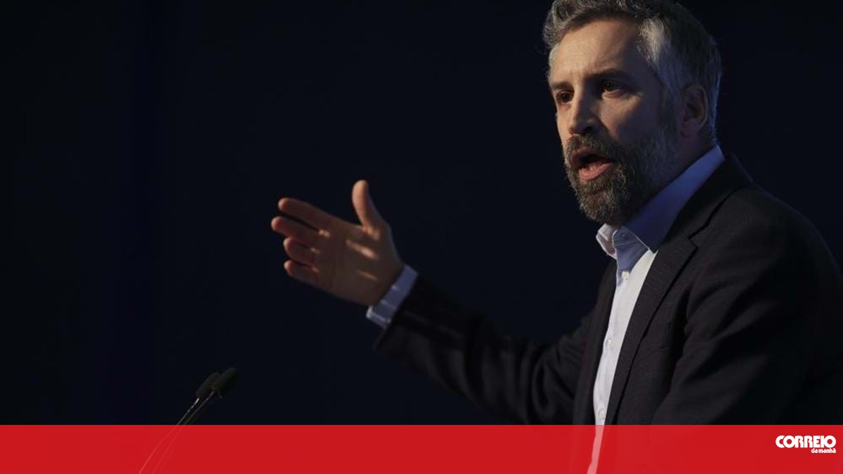 Pedro Nuno Santos promete defender "conquistas" de Soares, Alegre preocupado com extrema-direita