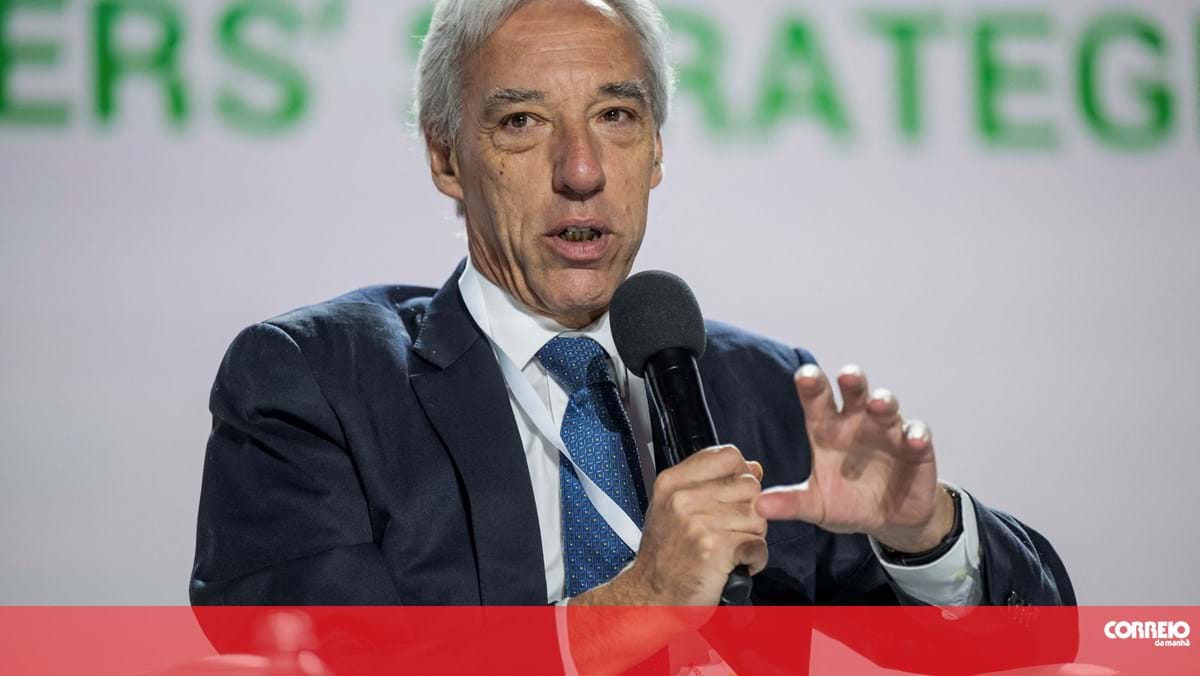 João Gomes Cravinho diz que Putin "não quer apenas um pedaço de território, quer destruir a UE"