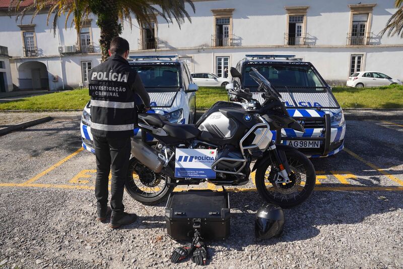 Homem vende mota a amigo e inventa furto para burlar seguradora em Leiria